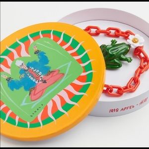 IRIS APFEL FROG BROOCH NECKLACE